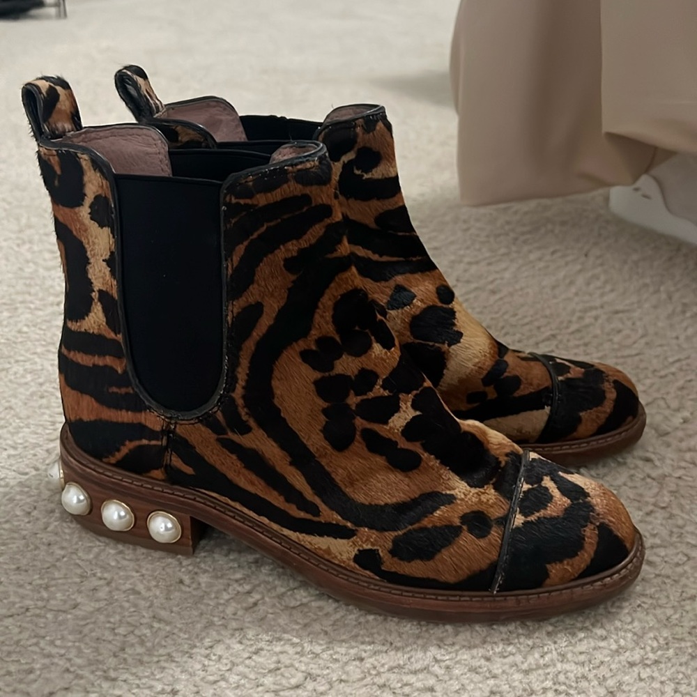 Louise et Cie leopard print booties with pearl details